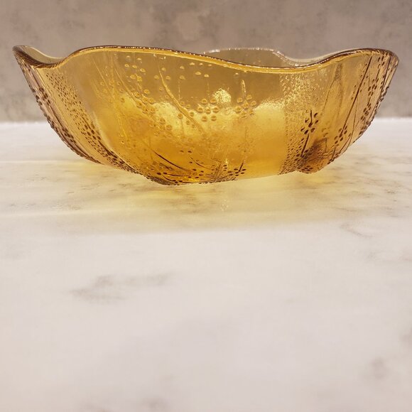 Pasabahce Vintage Amber Glass Bowl that has Embossed Flowers & Scalloped - Picture 3 of 7